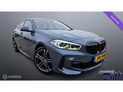 BMW 1-serie - 118i M Sport. Automaat Executive