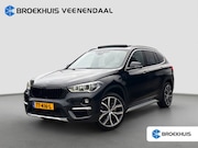 BMW X1 - sDrive20i Orange Edition II | Dealer OH! | Pano | Trekhaak |