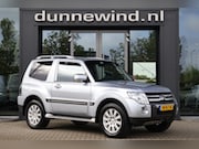 Mitsubishi Pajero - 3.2 DI-D *1e Eigenaar*NAVI*AIRCO*TREKHAAK*CRUISE