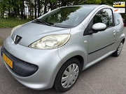 Peugeot 107 - 1.0-12V XS AUTOMAAT