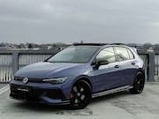 Volkswagen Golf - GTI 8.5 2.0 TSI Clubsport | Pano | HUD | IQ | Black St