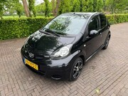Toyota Aygo - 1.0-12v Dynamic Navigator/Airco/LMV/APK