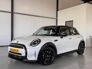 MINI Cooper - 5-Deurs 1.5 Camden Edition