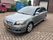 Toyota Avensis - 2.0 D-4D Executive Business CLIMA