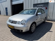 Volkswagen Polo - 1.4-16V Highline olie lekkage / Airco / Achteruit rij camera