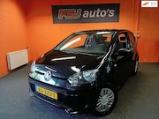 Volkswagen Up! - 1.0 / HIGH-UP / BLEUMOTION / NAVI / AIRCO