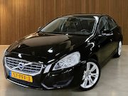Volvo S60 - 1.6 T3 | PDC | Navi | Trekhaak | Nieuwe Koppeling