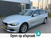 BMW 3-serie - 318d Executive 2013 Pano Leer