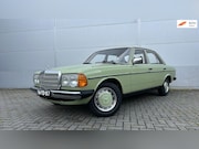 Mercedes-Benz 200-serie - 200 OLDTIMER / YOUNGTIMER 1977 97.000KM HANDGESCHAKELD/UNIEK