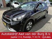 Kia Niro - 1.6 GDi Hybrid DynamicLine Trekhaak , Navigatie ,
