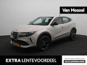 Alfa Romeo Junior - 1.2 Turbo Hybrid Ibrida | Apple Carplay/Android Auto | Parke