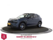 Lynk & Co 01 - 1.5 Navi / Panodak / 360 Camera / Clima / Zwarte hemel