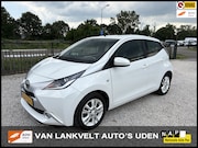Toyota Aygo - 1.0 VVT-i x-play Automaat, LED, Camera