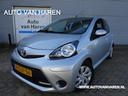 Toyota Aygo - 1.0 VVT-i 5-DRS AUTOMAAT AIRCO TREKHAAK