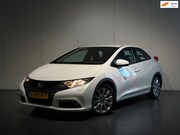Honda Civic - 1.8 Executive /Clima/Cruise/Camera/Stoelverw./LMV
