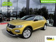 Volkswagen T-Roc - 1.5 TSI Style|ACC|Trekhaak|Camera|Navi|PDC|NAP