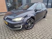 Volkswagen Golf - 1.4 TSI GTE Connected Series dealer onderhouden recent beurt