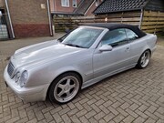 Mercedes-Benz CLK-Klasse - 156Dkm 320 Elegance