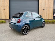 Fiat 500e - La Prima 42 kWh *Carplay *Unieke kleur