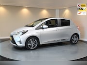 Toyota Yaris - 1.5 Hybrid Premium *2de Eigenaar/Dealer OH* Pano|Camera|Keyl