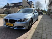 BMW 3-serie - 320i High Executive