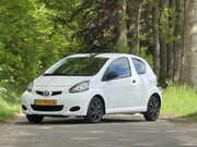 Toyota Aygo - 1.0-12V Now apk 5-27 airco carplay