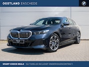 BMW i5 - eDrive40 M Sport / Adaptieve LED / Parking Assistant Plus /
