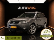 Hyundai Santa Fe - 2.7i V6 4WD Style|TREKHAAK|PANO|LEDER|STOELVERW|GOED ONDERHO