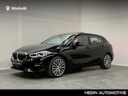 BMW 1-serie - 118i Executive Edition | Panoramadak | Sportstoelen | 18 inc