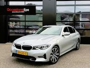 BMW 3-serie - 330i Sport Line Schuifdak Headup Live Cockpit