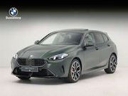 BMW 1-serie - 120 1 Serie FROZEN DEEP GREEN | M Sport Pro | Harman K