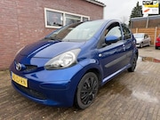 Toyota Aygo - 1.0-12V + APK 3-3-2027 cd aux 5 drs elektrisch pakket