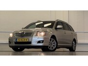 Toyota Avensis - Wagon 1.8 VVTi Luna Business Automaat Trekhaak Garantie Mooi