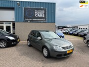 Volkswagen Golf - 1.6 FSI Trendline