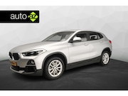 BMW X2 - sDrive20i Automaat / Leder / LED / Park assist / Head-up / A