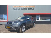 BMW X5 - GRIJSKENTEKEN/VAN