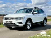 Volkswagen Tiguan - 1.4 TSI Connected Series 2017 TREKHAAK CLIMA PDC STOELVERWAR