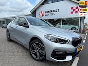 BMW 1-serie - 118i High Executive. RIJKLAARPRIJS! TREKHAAK/AUTOMAAT/SPORTS