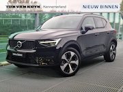 Volvo XC40 - 2.0 B4 Plus Dark / Pano. dak / Adaptieve Cruise / Trekhaak /