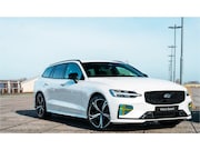 Volvo V60 - T6 Plug-in hybrid AWD Plus Dark / I Love Sweden uitvoering /