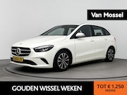 Mercedes-Benz B-klasse - 180 Business Solution | Cruise Control | Trekhaak | Lane Ass
