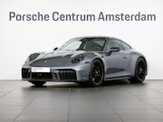 Porsche 911 - Carrera 4 GTS
