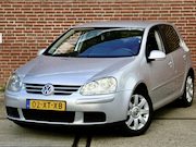 Volkswagen Golf - 1.6 FSI Optive 3 |Clima |CruiseC |Nieuwe APK |