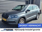 Skoda Karoq - 1.5 TSI 150pk DSG Business Trekhaak Navigatie Stoelverwarmin