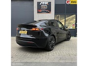 Tesla Model Y - Performance + MMX PACK + IAP + TREKHAAK
