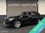 BMW X1 - sDrive18i AUTOMAAT / CLIMA / CRUISE / STOELVERW. / TR.HAAK /