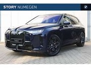 BMW iX - xDrive60 M Sport / Panoramadak / Trekhaak / Stoelv