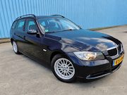 BMW 3-serie - Touring 318i High Executive