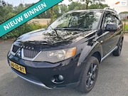 Mitsubishi Outlander - 2.4 Intro Edition 2WD LEUKE AUTO RIJDT EN SCHAKELT GOED