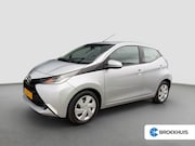 Toyota Aygo - 1.0 69pk VVT-i x-play Automaat | Airco | Achteruitrijcamera